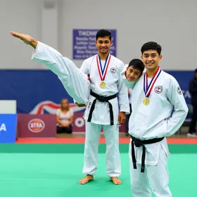 Atletas do Serra Atleta conquistam 13 medalhas em campeonato regional de taekwondo